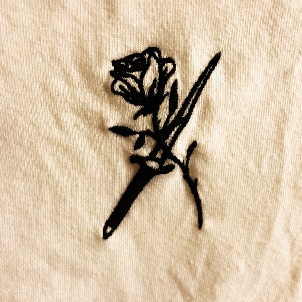 Brandy Melville Rose & dagger tee